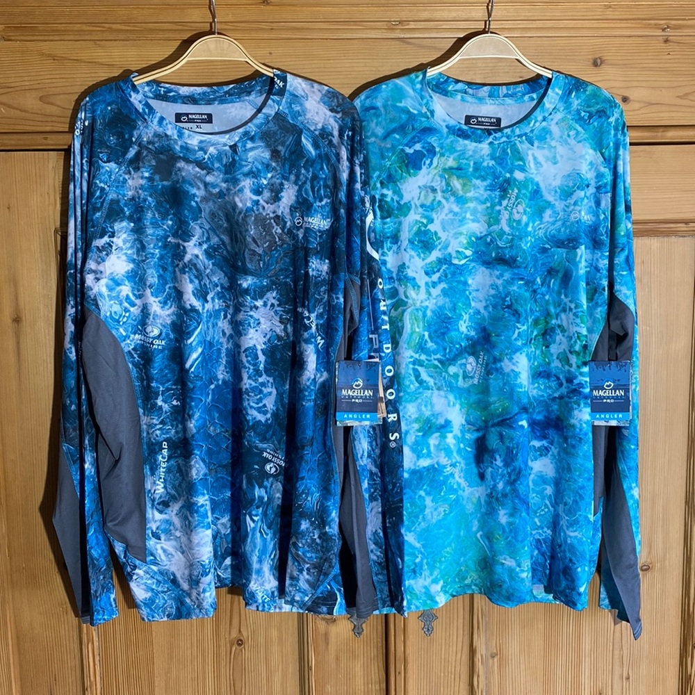 Set of two Mossy Oak Magellan fishing shirts